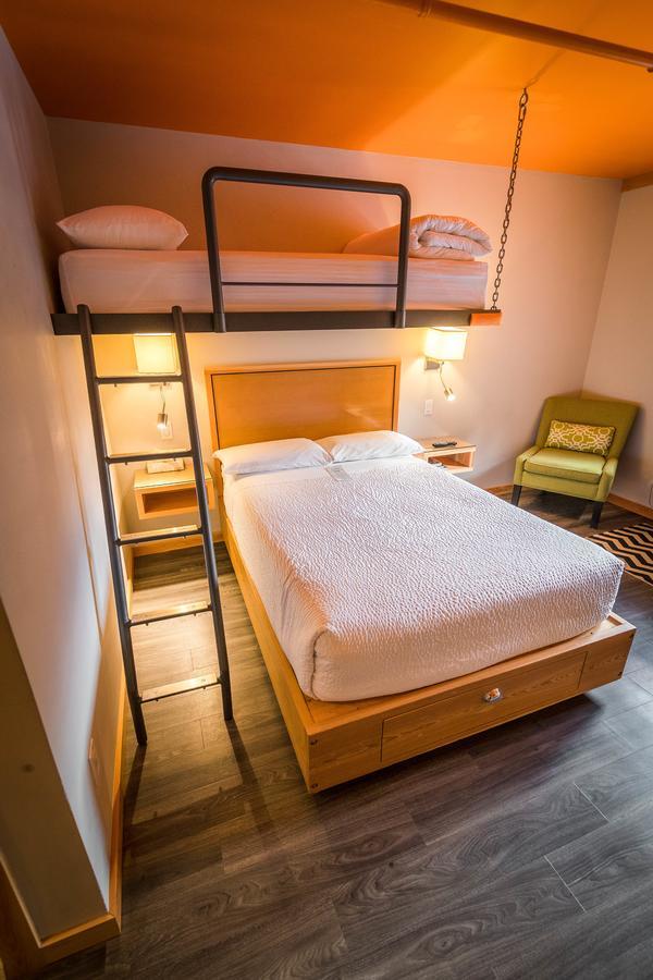 Adventure Hotel Нельсон Экстерьер фото
